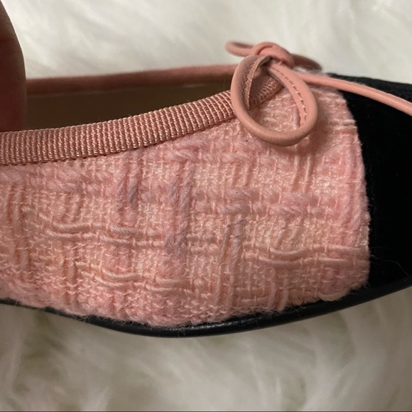 Very lightly used CHANEL flats - Picture 4 of 8
